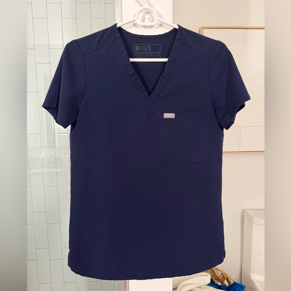 Figs women’s Catarina scrub top